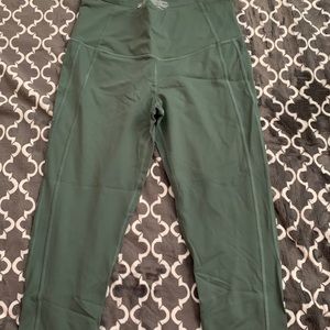 Victoria’s Secret knockout high wasted capris